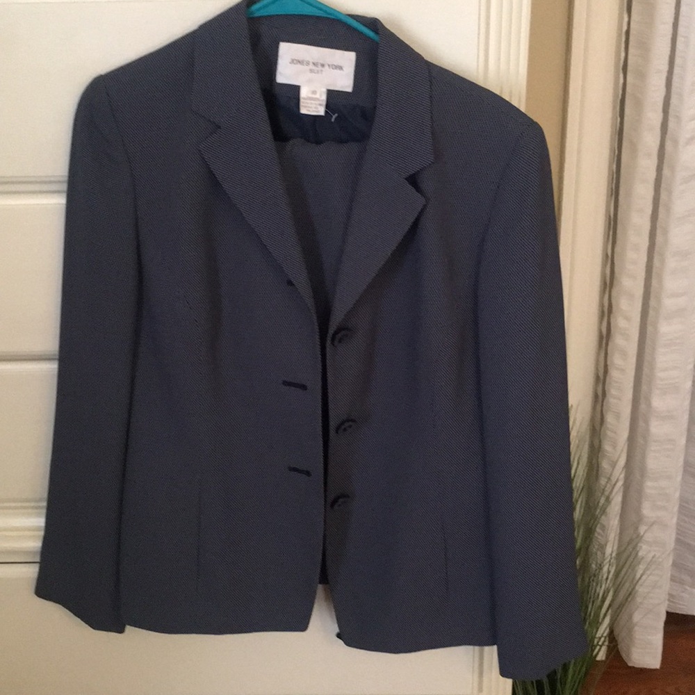 Suit
